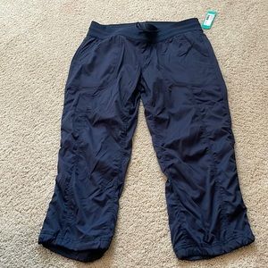 North Face Capri Joggers *With Tags*
